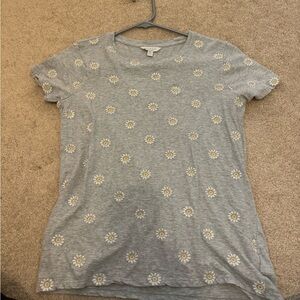 Lucky brand size small daisy tee shirt never worn